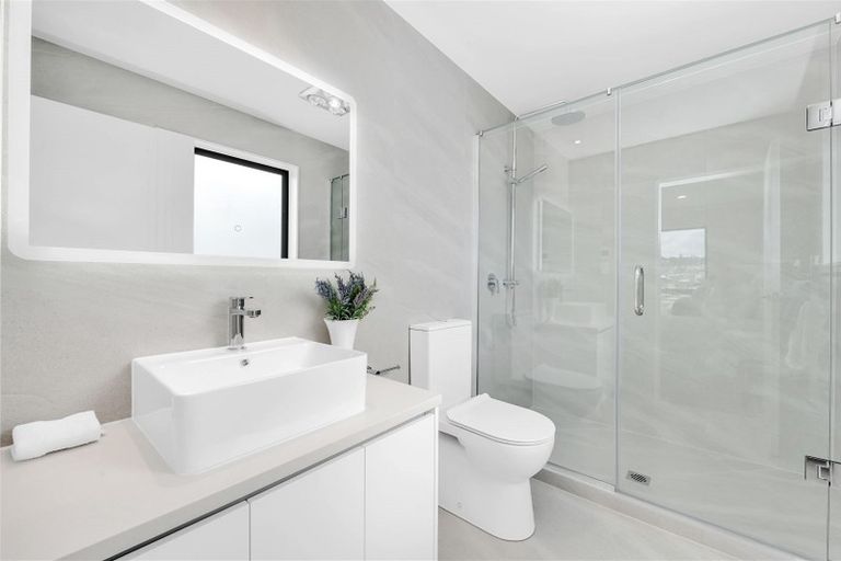Photo of property in 96 Ksenia Drive, Flat Bush, Auckland, 2019
