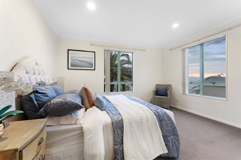 Photo of property in 19 Gilberd Place, Torbay, Auckland, 0630