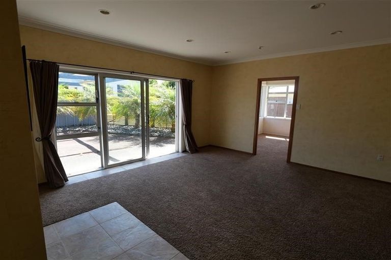 Photo of property in 32 Paerata Road, Pukekohe, 2120