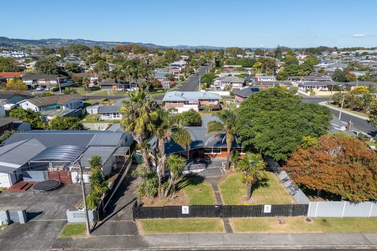 Photo of property in 3 Halberg Street, Papakura, 2110