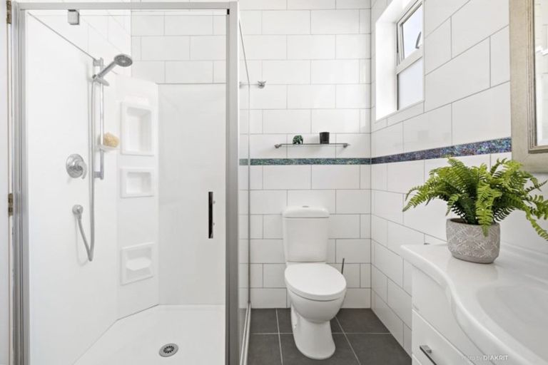 Photo of property in 40 Chamberlain Road, Karori, Wellington, 6012