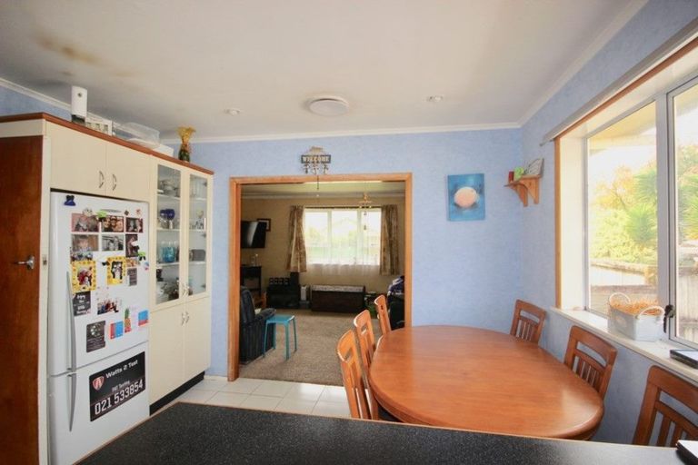 Photo of property in 2/12 Cambridge Road, Manurewa, Auckland, 2102