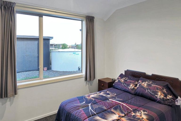 Photo of property in 15 Carex Grove, Foxton Beach, Foxton, 4815