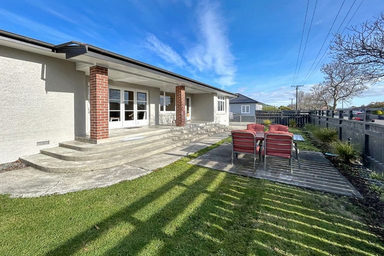 Photo of property in 9 Grange Street, Winton, 9720