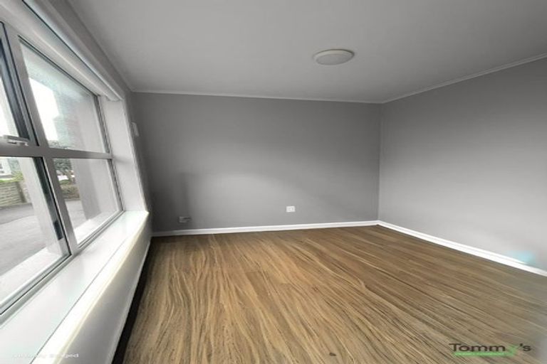 Photo of property in 36u2 Roxburgh Street, Mount Victoria, Wellington, 6011