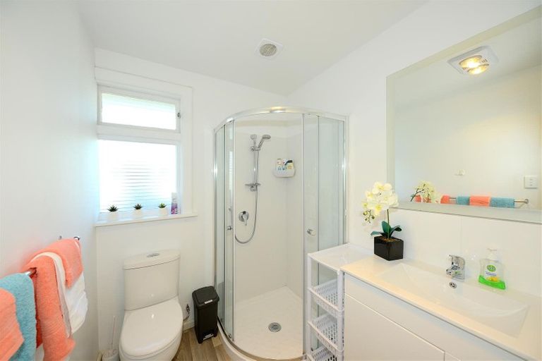 Photo of property in 164 Blighs Road, Strowan, Christchurch, 8052