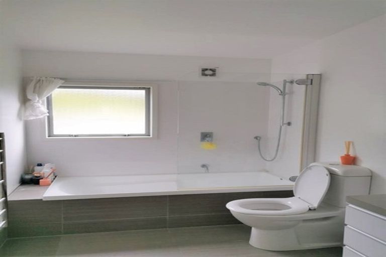 Photo of property in 65 Saddleback Grove, Karori, Wellington, 6012