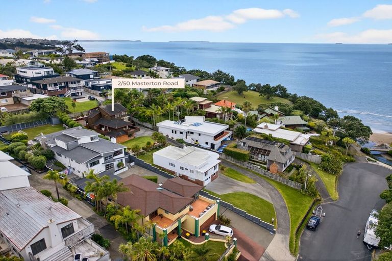 Photo of property in 2/50 Masterton Road, Rothesay Bay, Auckland, 0630