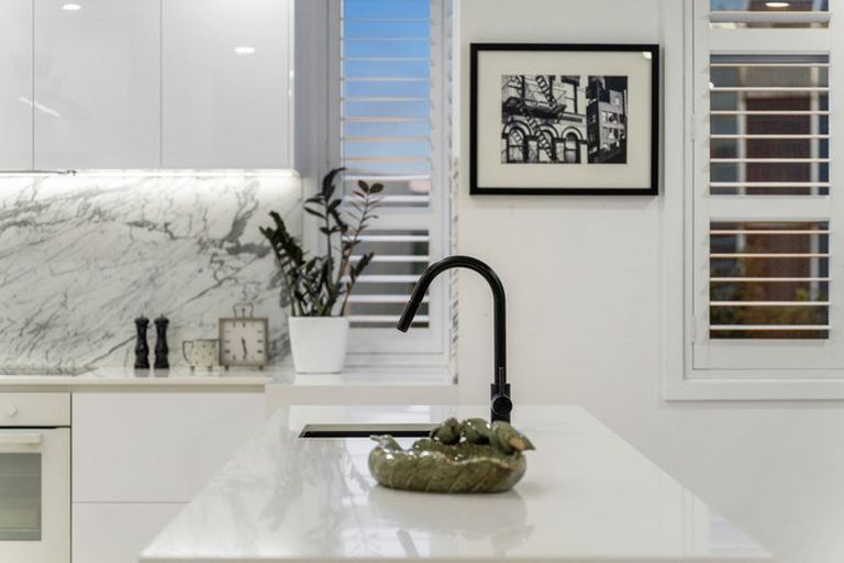 Photo of property in 10/4 Campbell Road, Takapuna, Auckland, 0622