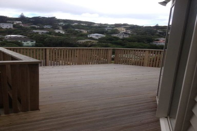 Photo of property in 8 Kopiko Way, Brooklyn, Wellington, 6021