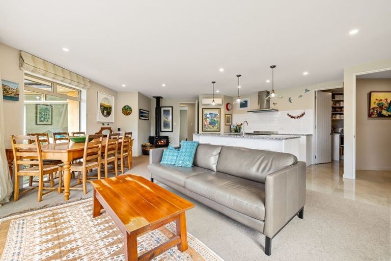 Photo of property in 5518 Christchurch Akaroa Road, French Farm, 7582