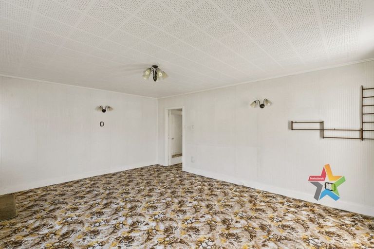 Photo of property in 30 The Parade, Island Bay, Wellington, 6023