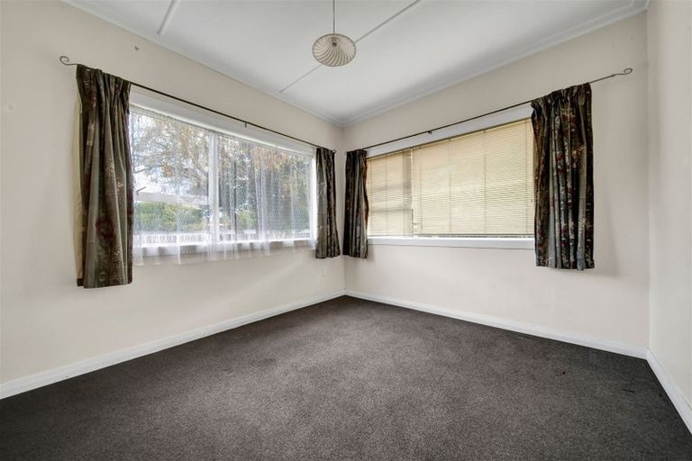 Photo of property in 188 South Road, Hawera, 4610