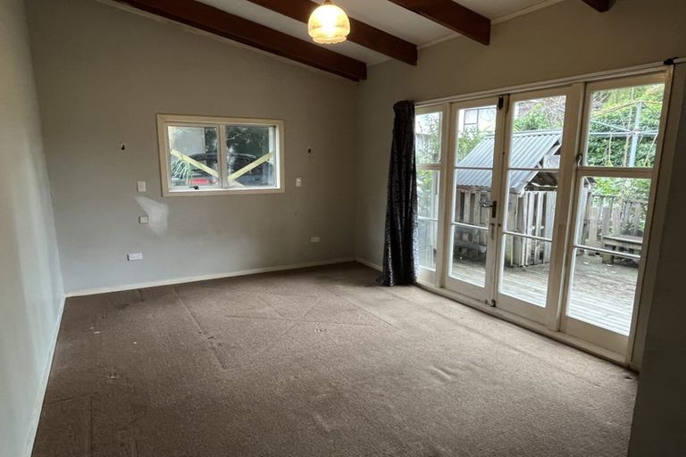 Photo of property in 405 Don Buck Road, Massey, Auckland, 0614