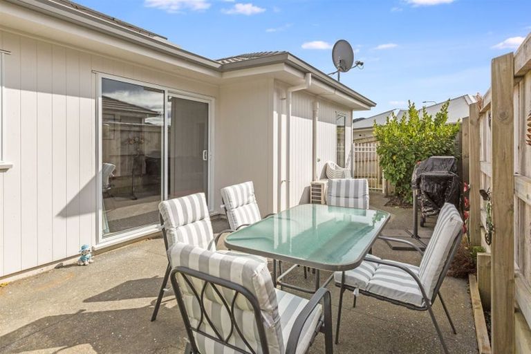 Photo of property in 31 Henrietta Maxwell Grove, Wainuiomata, Lower Hutt, 5014