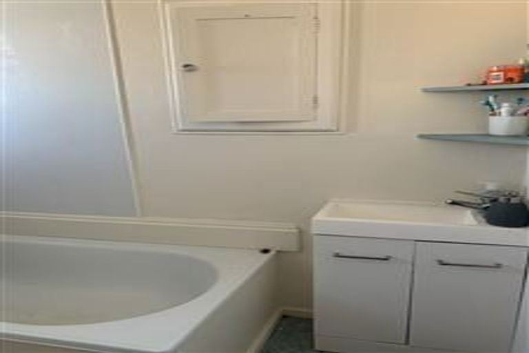 Photo of property in 2/14 Whiteleigh Avenue, Addington, Christchurch, 8024