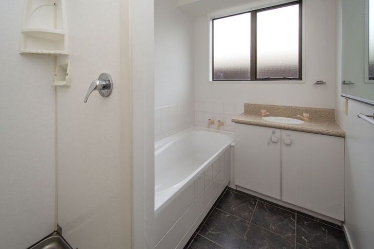 Photo of property in 1/46 Shannon Place, Belfast, Christchurch, 8051