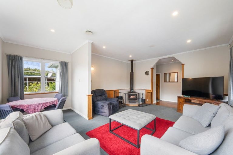 Photo of property in 18 Mcparland Street, Ebdentown, Upper Hutt, 5018