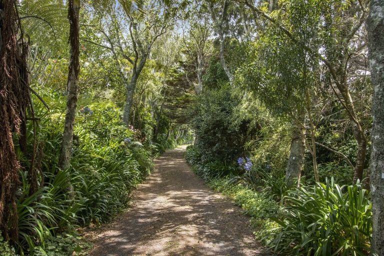 Photo of property in 1-3 Koutunui Road, Athenree, Katikati, 3177
