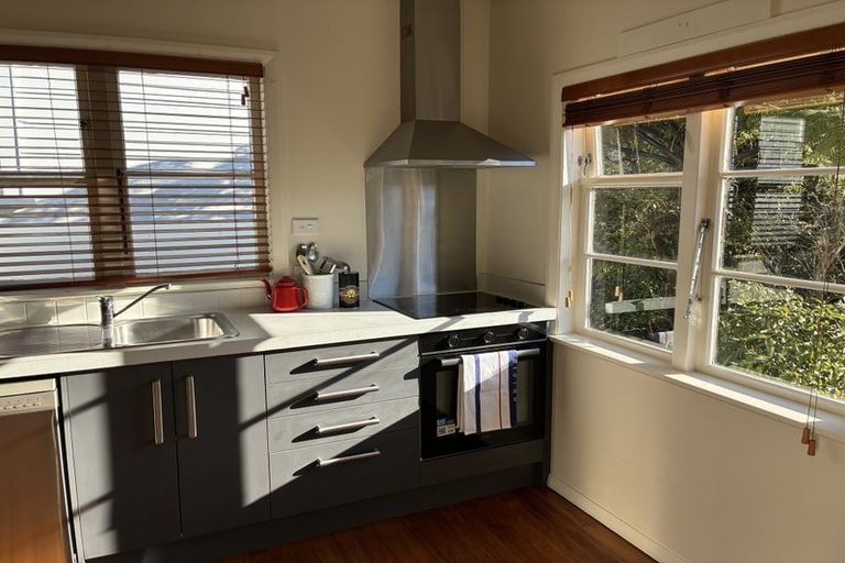 Photo of property in 48 Kenya Street, Ngaio, Wellington, 6035