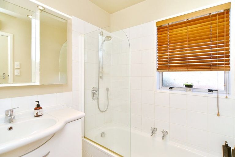 Photo of property in 10b Karlaw Place, Parklands, Christchurch, 8083