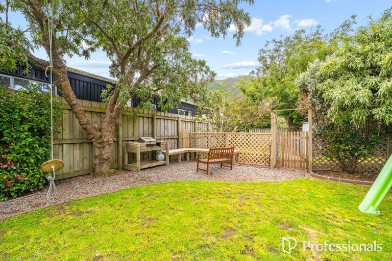 Photo of property in 16 Bell Road, Waiwhetu, Lower Hutt, 5010