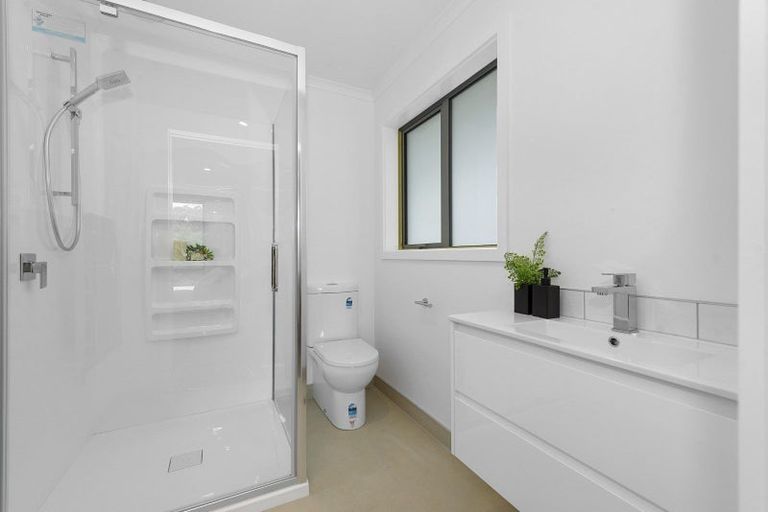 Photo of property in 18u2 Pickering Crescent, Chedworth, Hamilton, 3210
