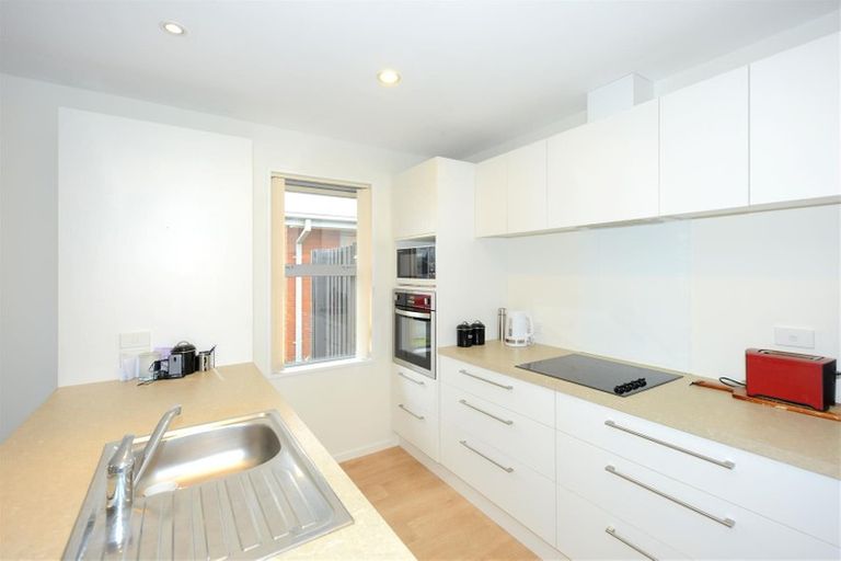 Photo of property in 9/212 Lyttelton Street, Spreydon, Christchurch, 8024