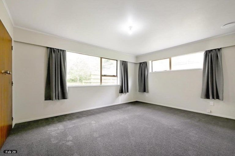 Photo of property in 79 Stewart Drive, Newlands, Wellington, 6037