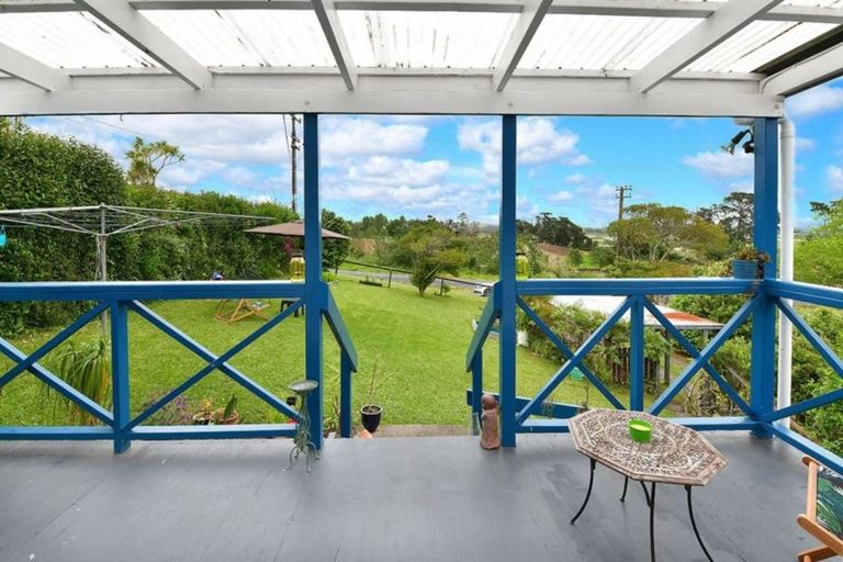 Photo of property in 27a Mangakura Road, Helensville, 0800
