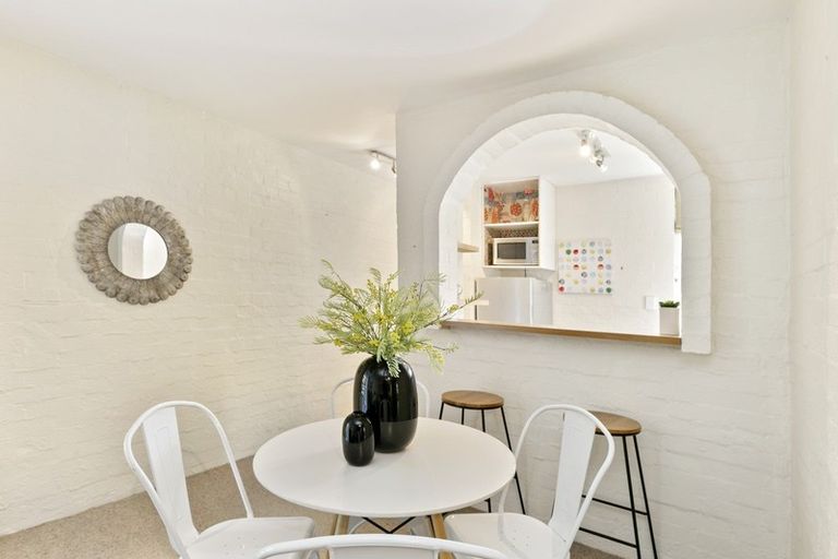 Photo of property in 141i Churton Drive, Churton Park, Wellington, 6037