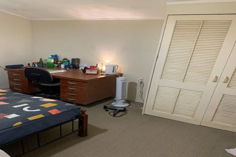 Photo of property in 1/329 Pakuranga Road, Pakuranga Heights, Auckland, 2010