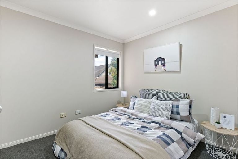 Photo of property in 4 Aldon Lane, The Gardens, Auckland, 2105