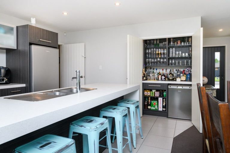 Photo of property in 45 Liberty Grove, Kelvin Grove, Palmerston North, 4414