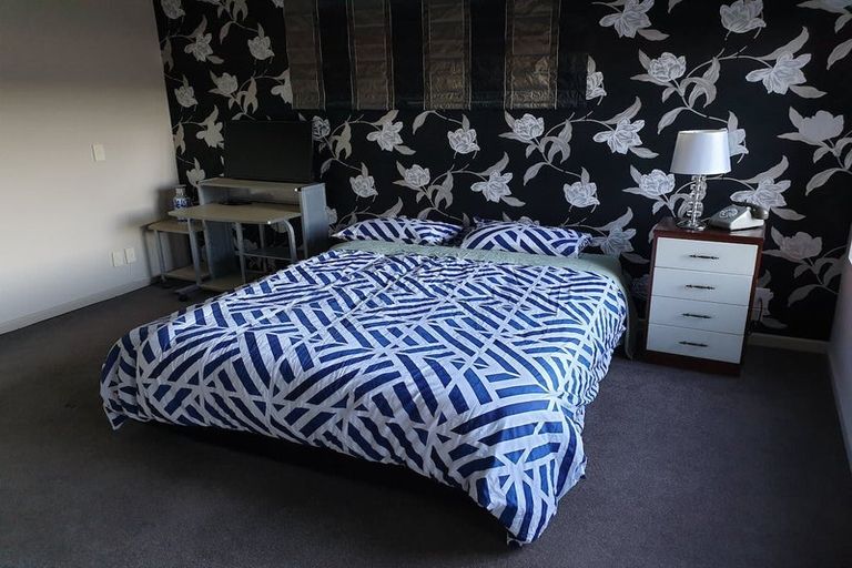 Photo of property in 10 Consort Close, Paraparaumu Beach, Paraparaumu, 5032