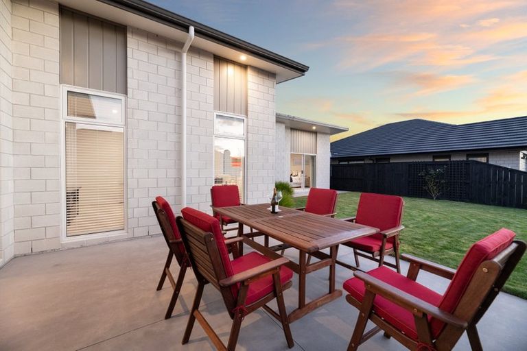 Photo of property in 116 Palm Springs Boulevard, Papamoa Beach, Papamoa, 3118