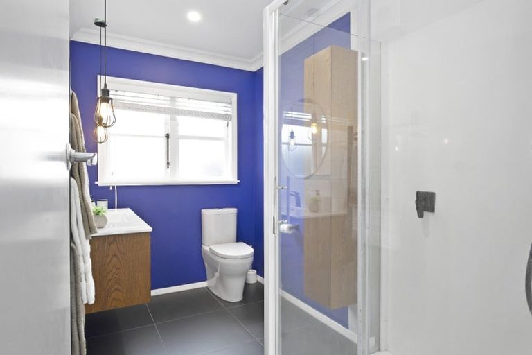 Photo of property in 73 Kohekohe Road, Waikanae, 5036
