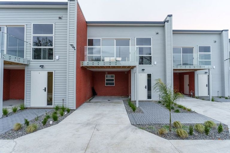 Photo of property in 14b Sunlands Drive, Manurewa, Auckland, 2102