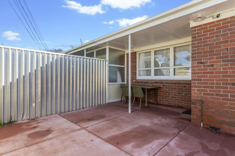Photo of property in 8 Westward Ho, Glen Eden, Auckland, 0602