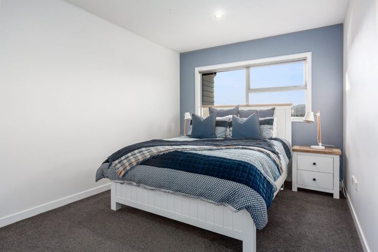 Photo of property in 130 Navigation Drive, Whitby, Porirua, 5024