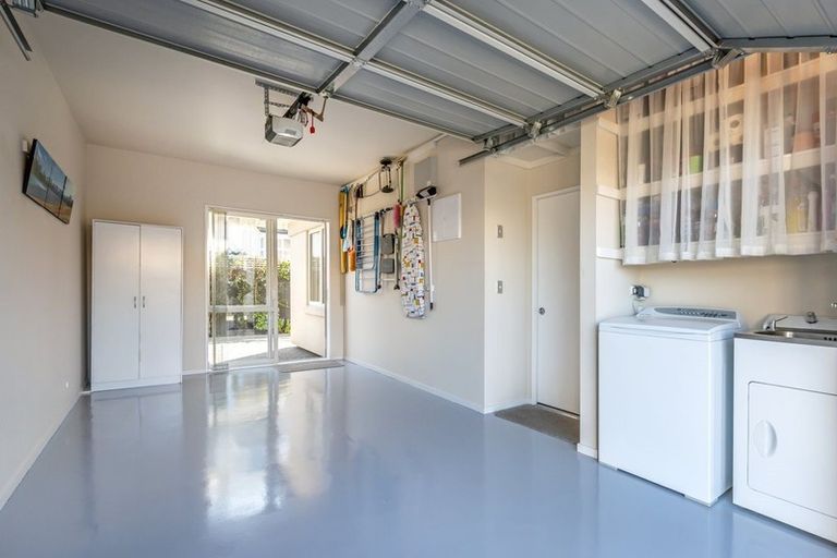 Photo of property in 2/6 Kauri Street, Riccarton, Christchurch, 8041