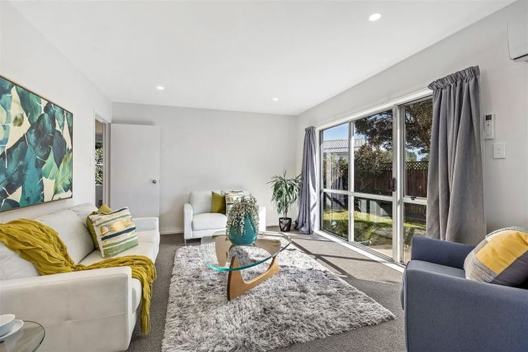 Photo of property in 1/442c Mairehau Road, Parklands, Christchurch, 8083