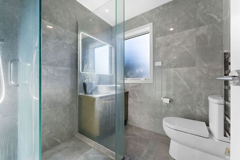 Photo of property in 24 Glendene Avenue, Glendene, Auckland, 0602