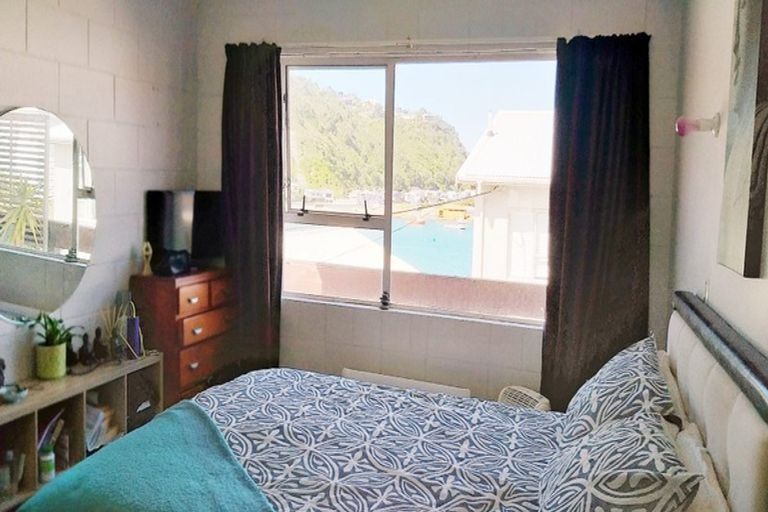 Photo of property in 201u3 Derwent Street, Island Bay, Wellington, 6023