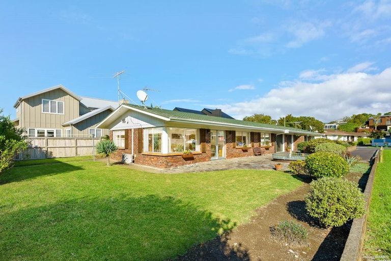 Photo of property in 2/25 Mccrystal Avenue, Bucklands Beach, Auckland, 2012