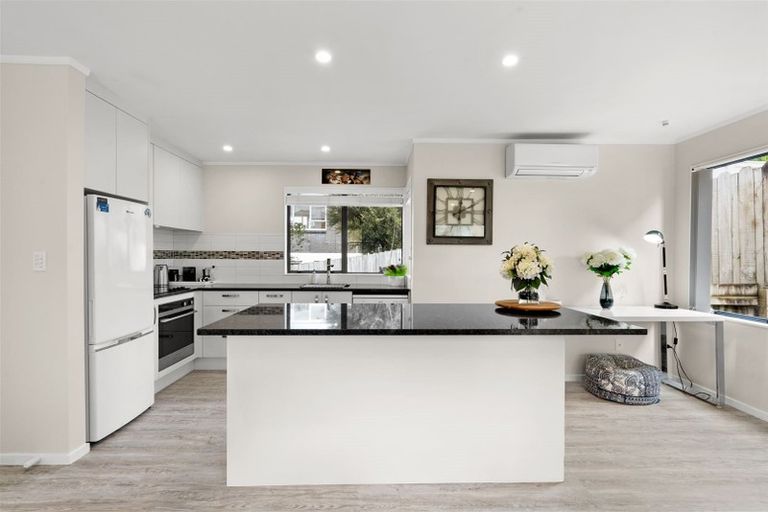 Photo of property in 1/8 Kells Place, Botany Downs, Auckland, 2010