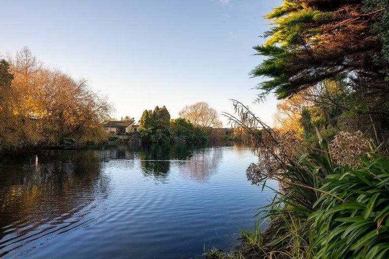 Photo of property in 19 Langdale Avenue, Paraparaumu, 5032