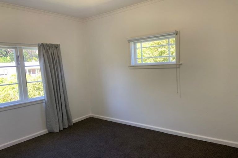 Photo of property in 17 Clutha Avenue, Khandallah, Wellington, 6035
