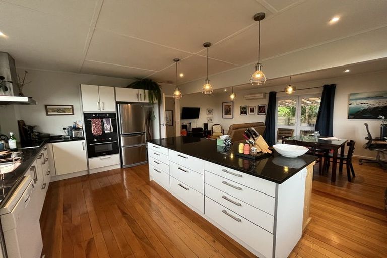 Photo of property in 26 Martin Street, Ranui, Porirua, 5024