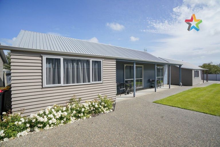 Photo of property in 12a-c Camden Street, Turnbull Thomson Park, Invercargill, 9810